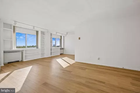 Living - 1121 University Blvd W #1111, Silver Spring, MD 20902 photo 4 of 7