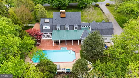 12100 Drews Ct, Potomac, MD 20854