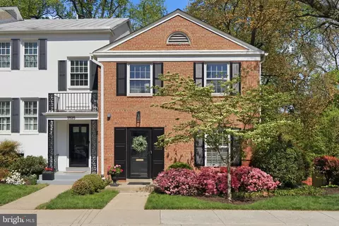 3523 Hamlet Pl #501, Chevy Chase, MD 20815