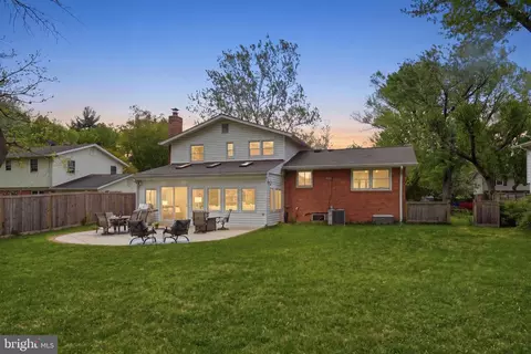 Exterior - 1905 Ventura Ave, Silver Spring, MD 20902 photo 6 of 8
