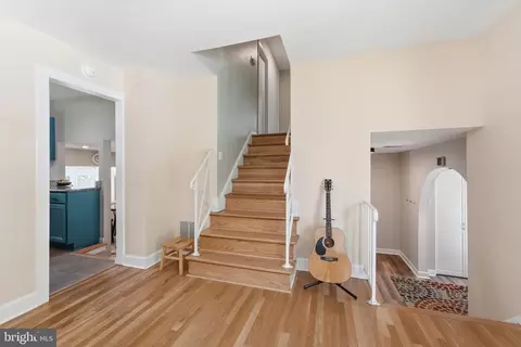 Entry Way - 1905 Ventura Ave, Silver Spring, MD 20902 photo 3 of 6