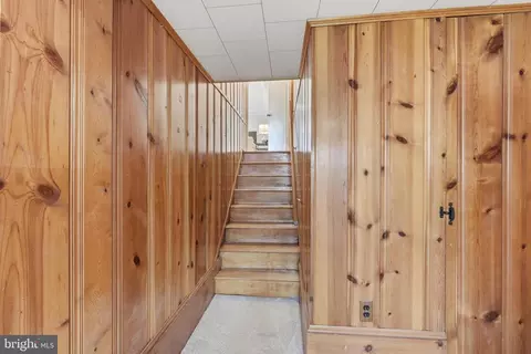 Entry Way - 1905 Ventura Ave, Silver Spring, MD 20902 photo 6 of 6