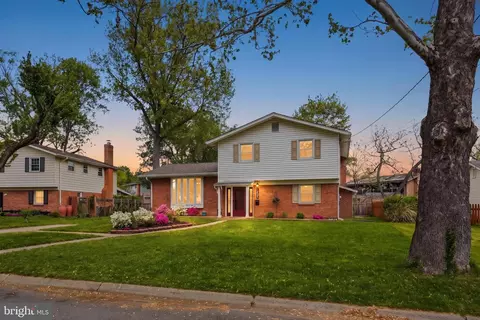 Exterior - 1905 Ventura Ave, Silver Spring, MD 20902 photo 3 of 8