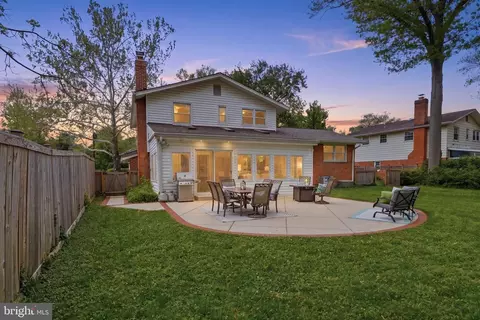 Exterior - 1905 Ventura Ave, Silver Spring, MD 20902 photo 5 of 8