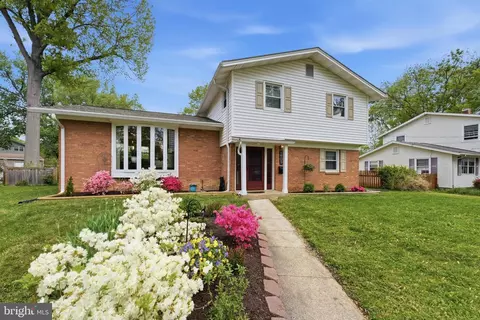 Exterior - 1905 Ventura Ave, Silver Spring, MD 20902 photo 4 of 8