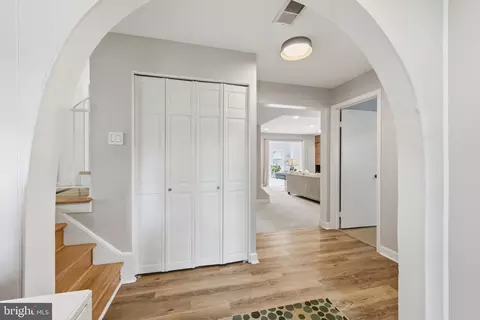 Entry Way - 1905 Ventura Ave, Silver Spring, MD 20902 photo 2 of 6