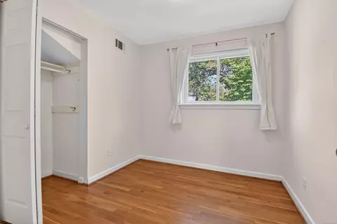 Bedroom - 10226 Leslie St, Silver Spring, MD 20902 photo 4 of 4
