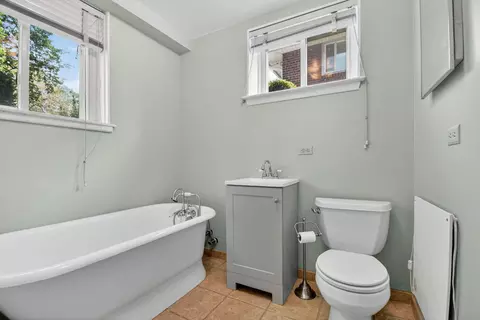 Bath - 10226 Leslie St, Silver Spring, MD 20902 photo 3 of 3