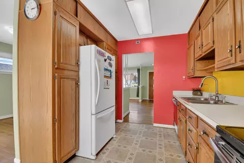 Kitchen - 10226 Leslie St, Silver Spring, MD 20902 photo 3 of 4