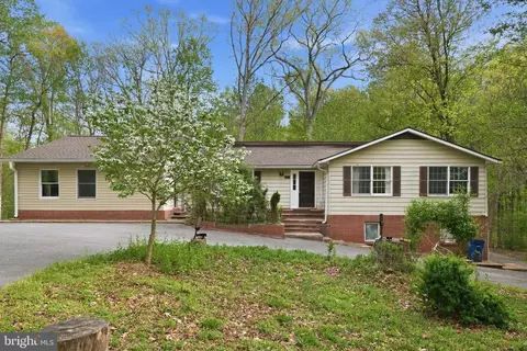 17107 Overhill Rd, Rockville, MD 20855