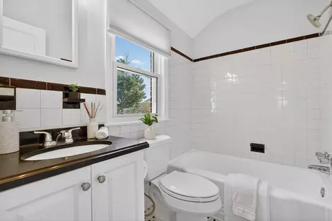 Bath - 10015 Markham St, Silver Spring, MD 20901 photo 1 of 3