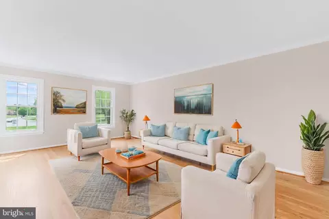 Living - 1341 Excaliber Ln, Sandy Spring, MD 20860 photo 6 of 14