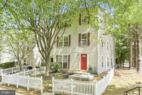 13780 Lark Song Dr, Germantown, MD 20874