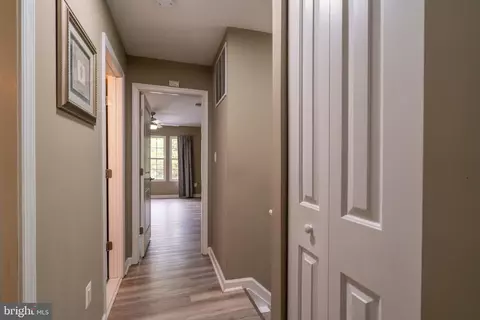 Entry Way - 1314 Alderton Ln, Silver Spring, MD 20906 photo 3 of 14