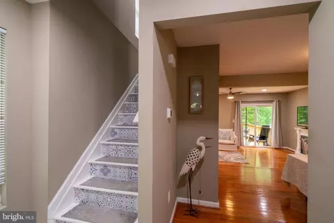 Entry Way - 1314 Alderton Ln, Silver Spring, MD 20906 photo 9 of 14