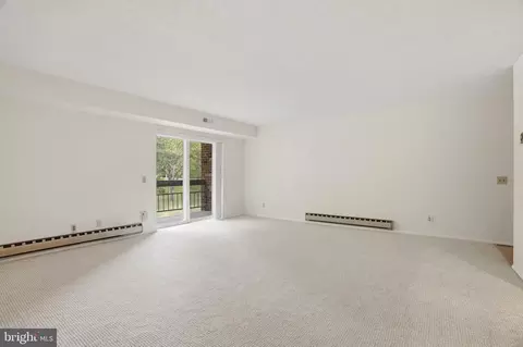 Living - 3501 Forest Edge Dr #14-2G, Silver Spring, MD 20906 photo 2 of 5