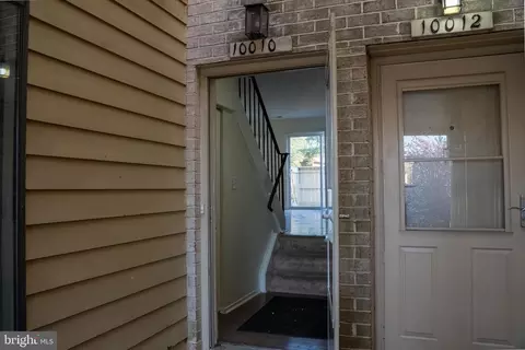 10010 Ridgeline Dr, Gaithersburg, MD 20886