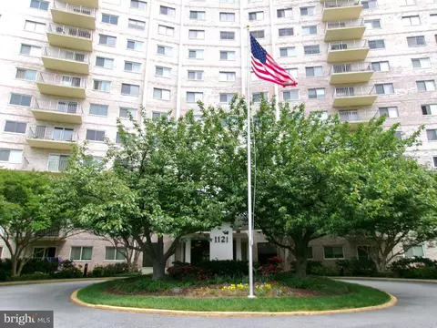 1121 University Blvd W #1115-B, Silver Spring, MD 20902