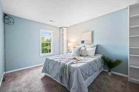 Bedroom - 10364 Castlehedge Ter, Silver Spring, MD 20902 photo 4 of 5