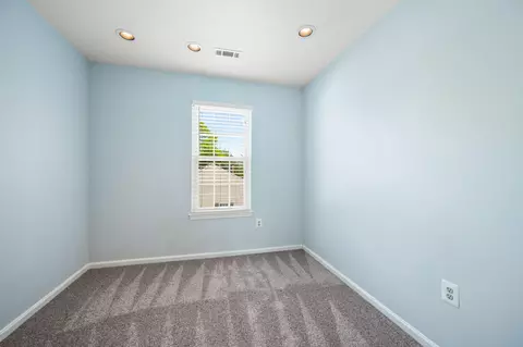 Bedroom - 10364 Castlehedge Ter, Silver Spring, MD 20902 photo 5 of 5