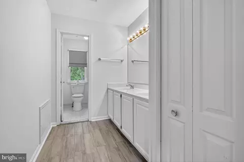 Entry Way - 713 Brandon Green Dr, Silver Spring, MD 20904 photo 3 of 3