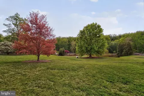 Exterior - 713 Brandon Green Dr, Silver Spring, MD 20904 photo 10 of 10