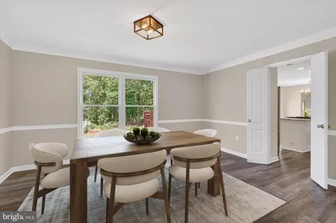 Dining - 713 Brandon Green Dr, Silver Spring, MD 20904 photo 4 of 4