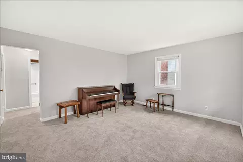 Living - 10408 Huntley Ave, Silver Spring, MD 20902 photo 1 of 1