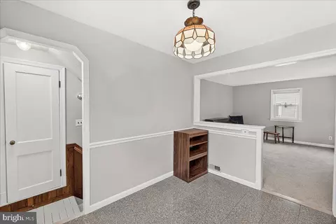 Entry Way - 10408 Huntley Ave, Silver Spring, MD 20902 photo 5 of 6