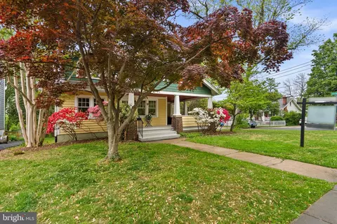 Exterior - 9120 Glenridge Rd, Silver Spring, MD 20910 photo 9 of 9