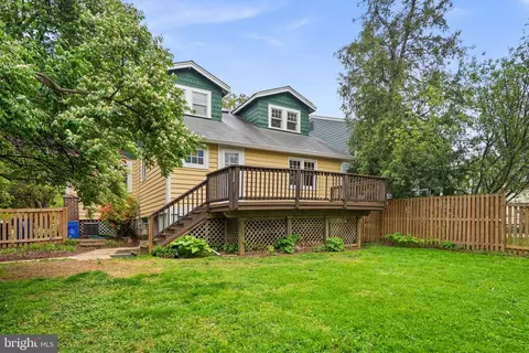 Exterior - 9120 Glenridge Rd, Silver Spring, MD 20910 photo 5 of 9