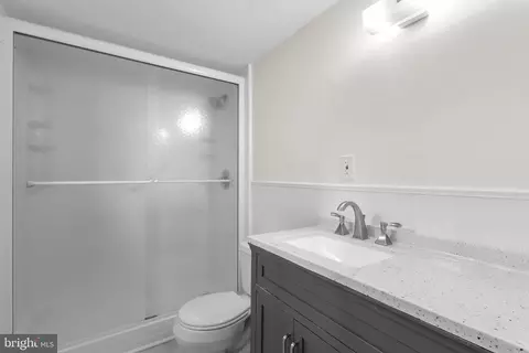 Bath - 9120 Glenridge Rd, Silver Spring, MD 20910 photo 3 of 3