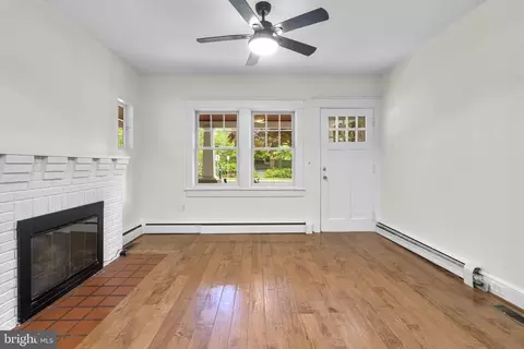 Living - 9120 Glenridge Rd, Silver Spring, MD 20910 photo 2 of 2