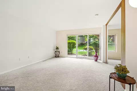 Living - 3350 Chiswick Ct #57-1A, Silver Spring, MD 20906 photo 1 of 7