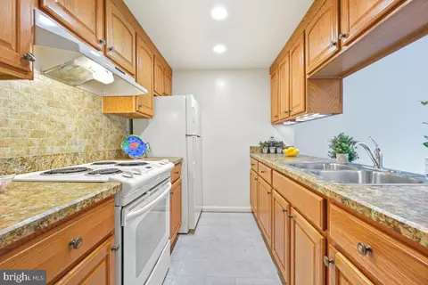 Kitchen - 3350 Chiswick Ct #57-1A, Silver Spring, MD 20906 photo 2 of 5