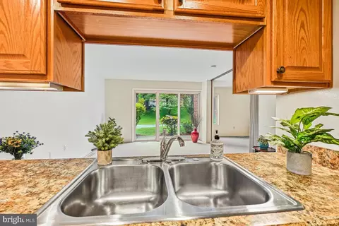Kitchen - 3350 Chiswick Ct #57-1A, Silver Spring, MD 20906 photo 4 of 5