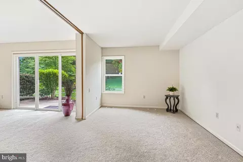 Living - 3350 Chiswick Ct #57-1A, Silver Spring, MD 20906 photo 3 of 7