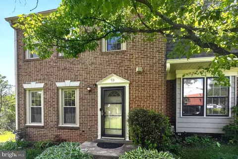 93 Bralan Ct, Gaithersburg, MD 20877