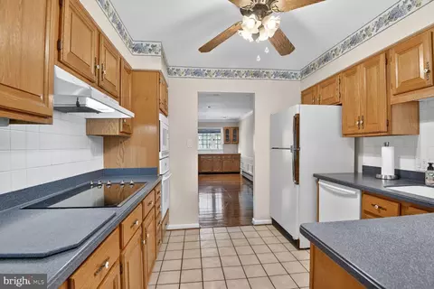 Kitchen - 14604 Notley Rd, Silver Spring, MD 20905 photo 2 of 3