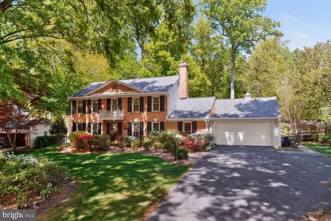 5005 Jasmine Dr, Rockville, MD 20853