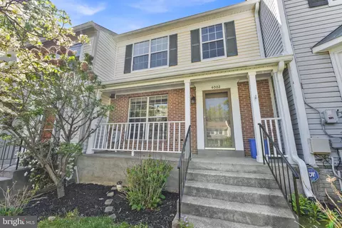 4002 Sparrow House Ln, Burtonsville, MD 20866