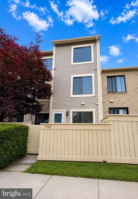 9305 Bathgate Ct, Gaithersburg, MD 20886