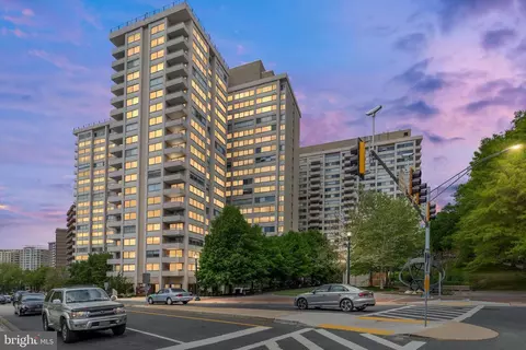 5500 Friendship Blvd #2329N, Chevy Chase, MD 20815
