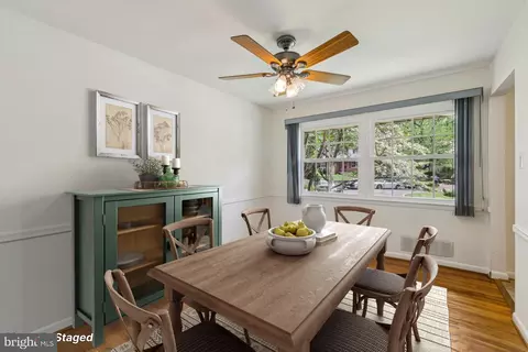 Dining - 4 Burket Ct, Silver Spring, MD 20910 photo 3 of 3