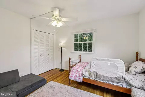 Bedroom - 4 Burket Ct, Silver Spring, MD 20910 photo 1 of 9