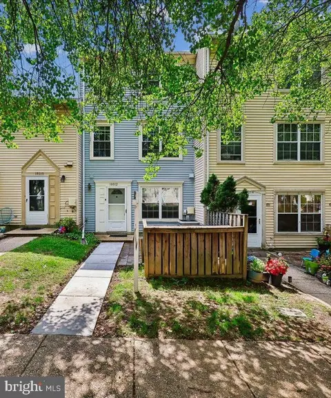 18012 Golden Spring Ct #239, Olney, MD 20832