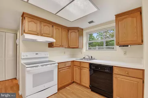 Kitchen - 3424 Gleneagles Dr #77-C, Silver Spring, MD 20906 photo 1 of 2
