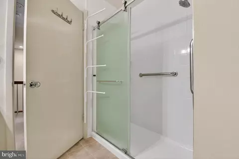 Bath - 3424 Gleneagles Dr #77-C, Silver Spring, MD 20906 photo 2 of 3