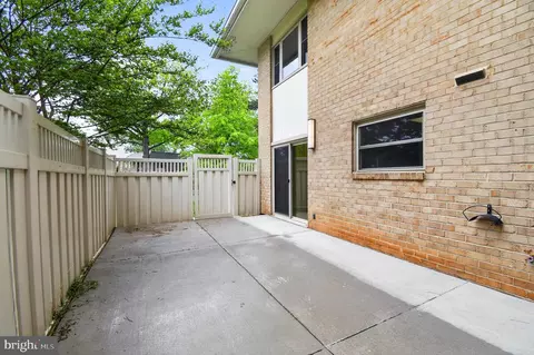 Exterior - 3424 Gleneagles Dr #77-C, Silver Spring, MD 20906 photo 2 of 5