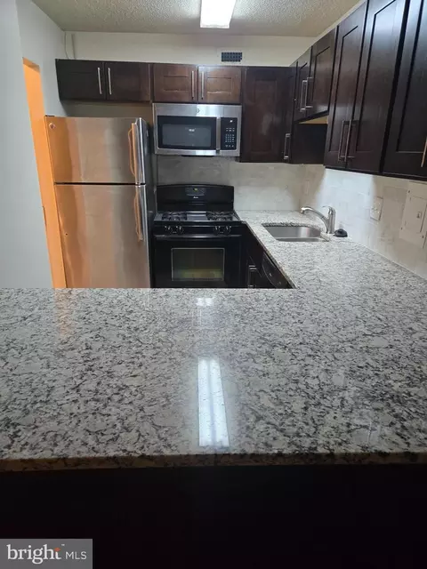 5225 Pooks Hill Rd #1814S, Bethesda, MD 20814